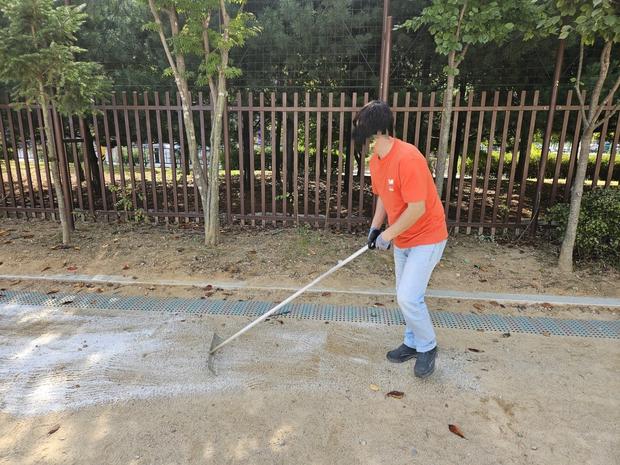 삼산동초등학교 운동장 소금살포: 전국산업안전 핵심!