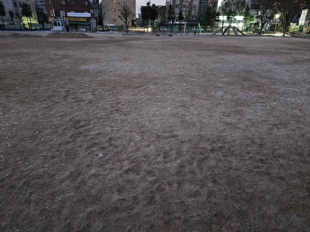 덕연동고등학교 운동장 소금살포: 안전과 품질까지! 전문 시공, 이렇게 해보세요!