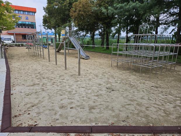 나주시병설유치원 운동장 잡초 제거: 전문 시공으로 안전하고 깨끗한 공간 만들어봐!