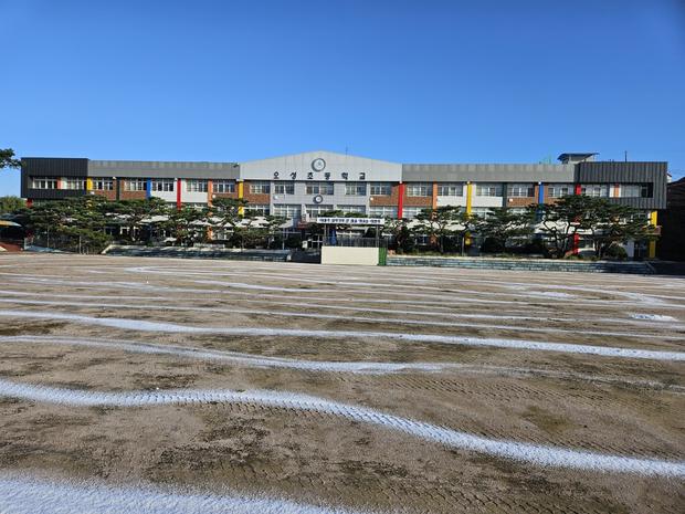 동강면고등학교 운동장 관리, 안전과 신뢰는 필수! 전문 시공 덕분에 최상의 곳이 될 ...