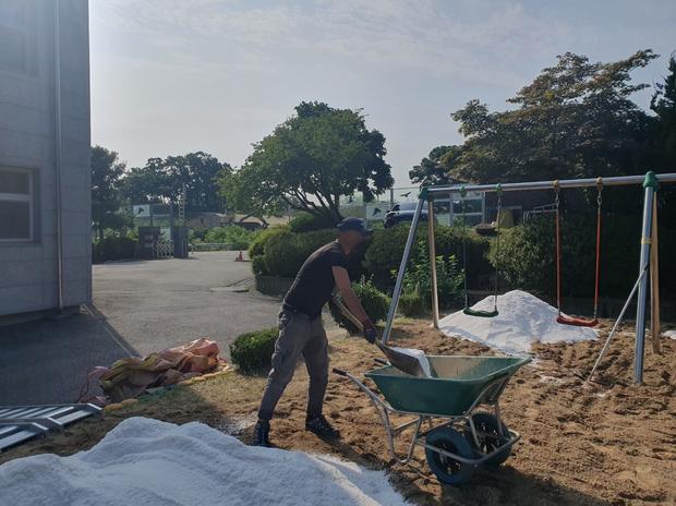 다도면고등학교 운동장 모래보충, 전문가로부터 안전하고 품질 높은 시공!