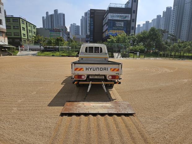 성북동 어린이집 운동장 잡초 제거 전문가로 안전하고 깨끗하게!