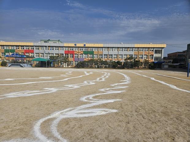 무정면병설유치원 운동장모래보충: ? 안전하고 장시간 사용 가능한 최신 기술!