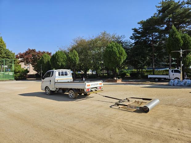 용면 어린이집 운동장 잡초 제거: 전문 시공으로 안전하고 건강한 공간 만들기!