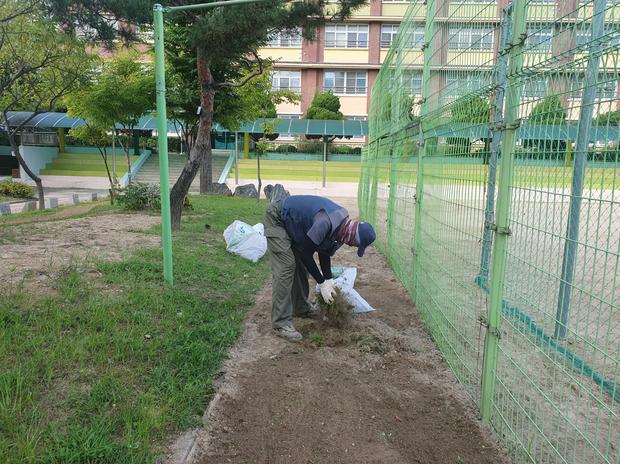 수북면고등학교 운동장, 안전과 신뢰로 뛰어난 시공! | 전국산업안전