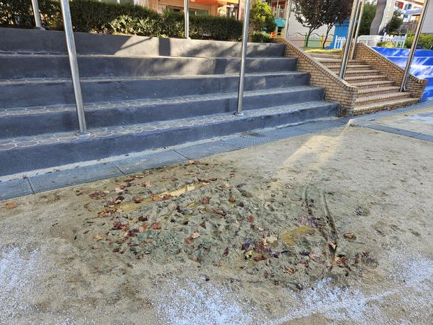 곡성군병설유치원 운동장 잡초 제거, 전국산업안전으로  학교 시설 안전 확보