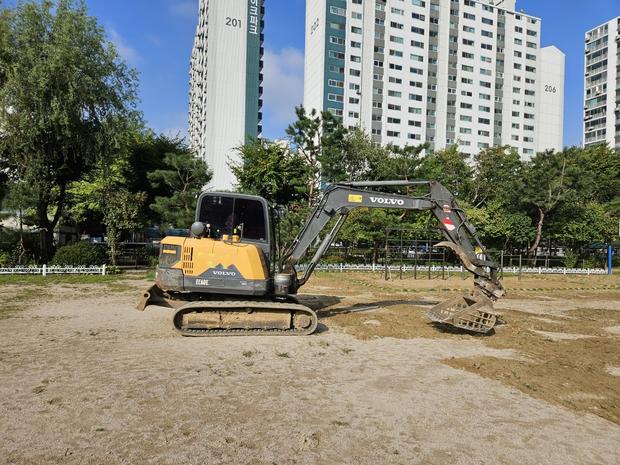 석곡면중학교 운동장 모래 보충, 전국산업안전으로 더욱 튼튼하게!