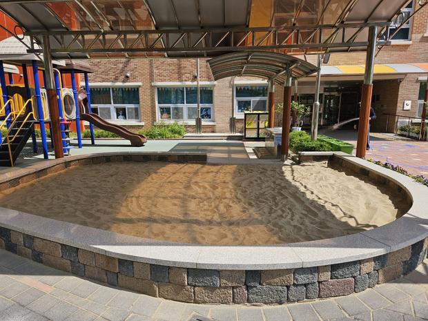 석곡면고등학교 운동장 소금살포 ❌ 안전하고 건강하게! 전문 시공으로 더욱 오랫동안 활...