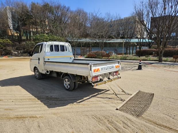 도화면중학교운동장잡초제거: 전문 시공, 안전 확보  ?!