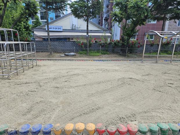 영남면고등학교 운동장, 안전하고 튼튼한 설비로 완성! 전국산업안전, 실질적인 도움