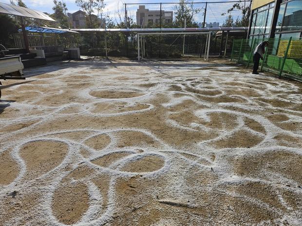 학교 운동장 모래보충, 전국산업안전으로 안정적인 놀이터 만들기!