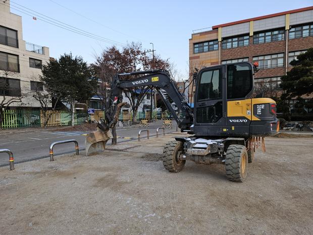 문덕면중학교 운동장 모래보충, 전국산업안전으로 안정적인 놀이를 만들어봐요!