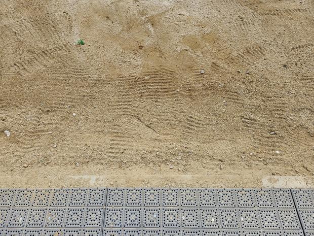 조성면중학교 운동장 관리, 전국산업안전으로 안전하고 쾌적한 공간 만들어보세요!