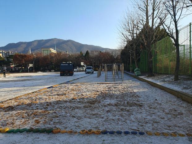 능주면고 학교운동장 안전사업, 전국산업안전으로 최상품 공간 만들어봐!