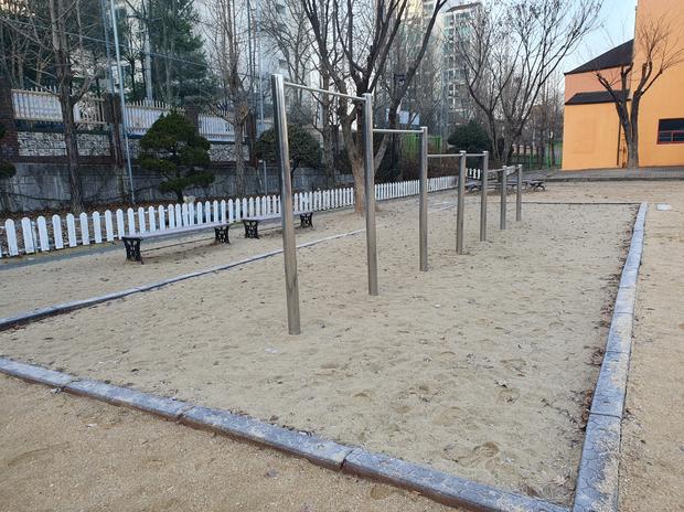 군동면병설유치원운동장 잡초 제거: 전문 시공, 안전과 신뢰를 위한 최선의 선택