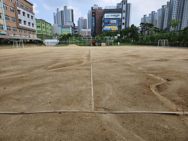 칠량면중학교 운동장 모래보충, 전국산업안전으로 안전한 놀이 공간 만들기! 관련 이미지