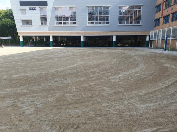 학교 운동장 소금살포 ❌ 안전! 전국산업안전으로 건강하고 장시간 사용할 수 있도록!