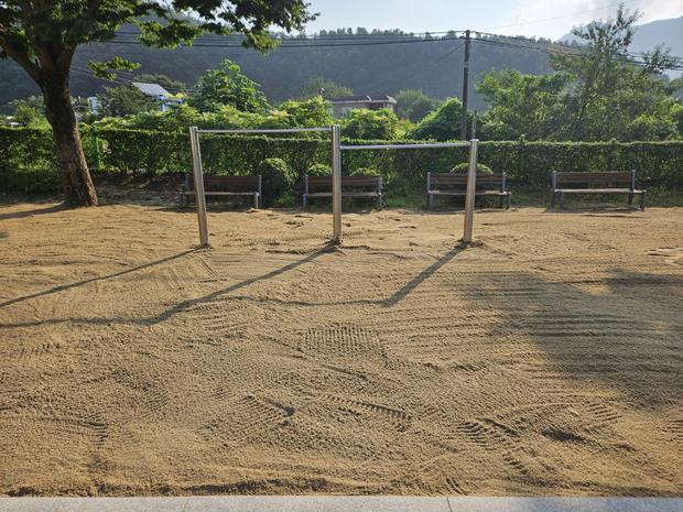 계곡면병설유치원 운동장, ? 안전 & 유지보수로 건강하고 아름다운 공간 만들어!