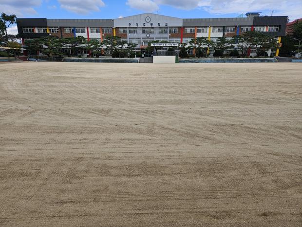 황산면중학교 운동장, 안전하고 깨끗하게? 전문 시공으로 완벽 관리!