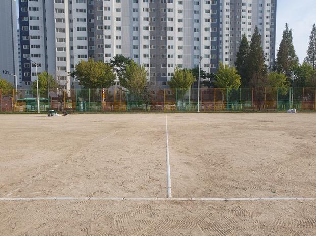 묘량면병설유치원 운동장 관리: 전국산업안전으로 안전하고 건강한 놀이 공간 만들기
