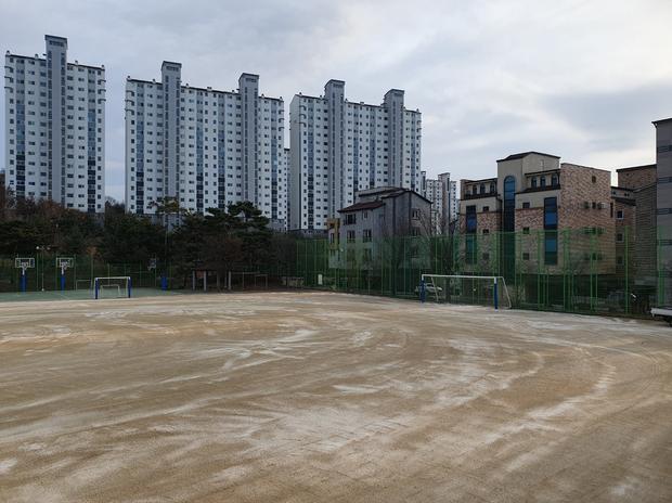 황룡면중학교운동장모래보충 | 전국산업안전, 안전한 운동 장비를 위한 핵심!