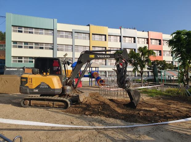 서삼면중학교 운동장 안전관리 ⚠️ 전문 시공으로 건강하고 장기적인 사용 가능하도록!