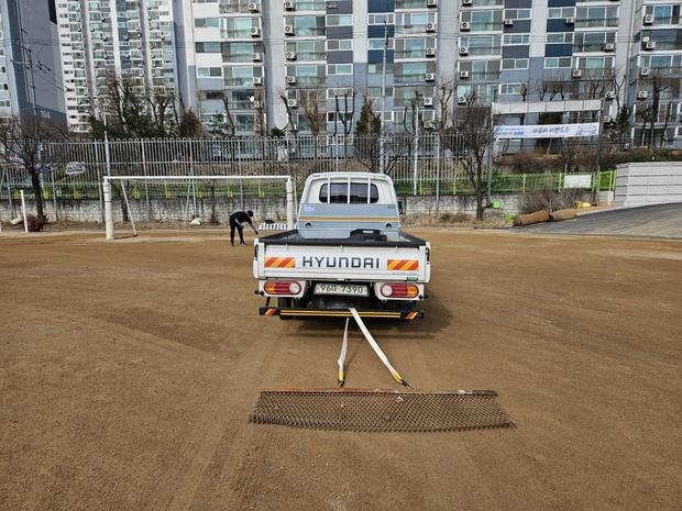 <TITLE> 학교 운동장 모래보충, 안전 & 신뢰를 위한 전국산업안전  < /TITLE>