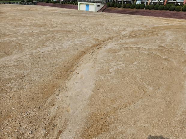 청산면고등학교 운동장 모래보충, 안전 & 품질 확보를 위한 전문가 시공! 관련 이미지