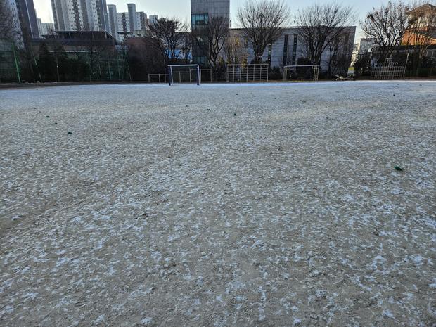 학교 운동장, 안전 & 상태? 전문 시공으로 최고 수준 유지보수!