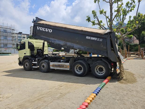 청산면모도출장소고등학교 운동장 모래 보충, 전국산업안전으로 탁월한 결과! 관련 이미지