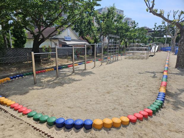 학교 운동장 모래 보충, 안전 & 품질 최고 전문가로  모래보충만 해결! 관련 이미지
