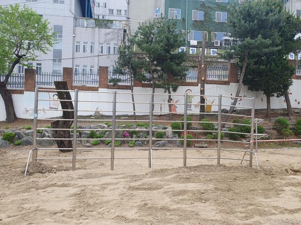 학교 운동장 꼼꼼한 유지 보수는 안전! 전문 시공으로 걱정 끝!