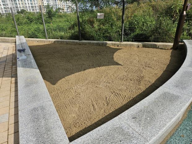 학교 운동장 건축! 안전하게 설계 & 관리하는 전문 시공 꿀팁!