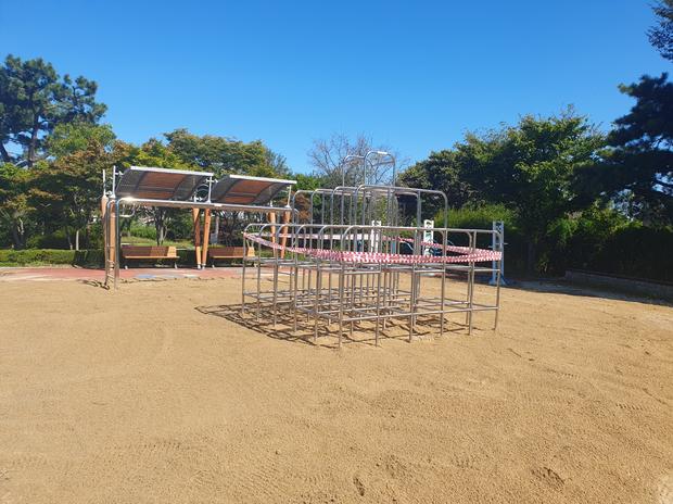 임자면초등학교 운동장 안전 공간 확보, 전국산업안전으로 믿을 수 있게!