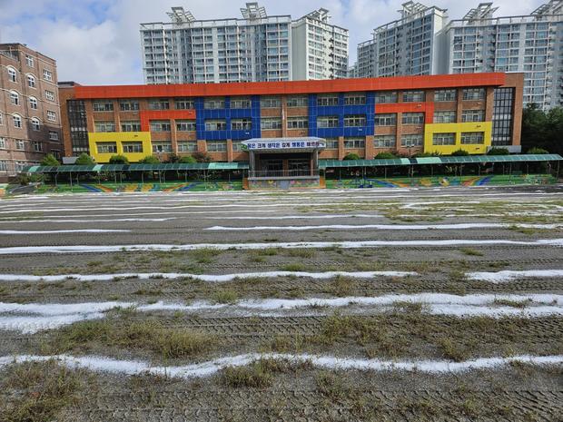 비금면중학교 운동장 소금살포: 전문 시공으로 걱정 끝! 안전하고 품질 좋은 운동장 만들기