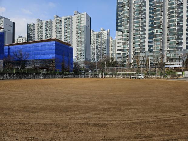 학교 운동장 안전, 전국산업안전으로  "최고급 시설" 만들어보세요! 관련 이미지