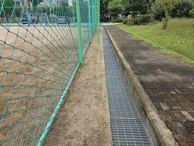 학교 운동장 유지보수, 안전과 신뢰를 위한 전문가 선택!