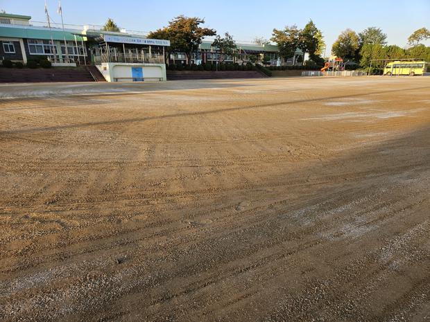 팔금면고등학교 운동장, 안전하고 멋지게 관리하세요! 전문 시공으로 장기를 위한 투자!