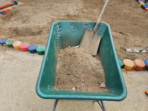 전주 고등학교 운동장 잡초 관리: 전문 시공으로 건강한 운동 공간 만들어보세요!