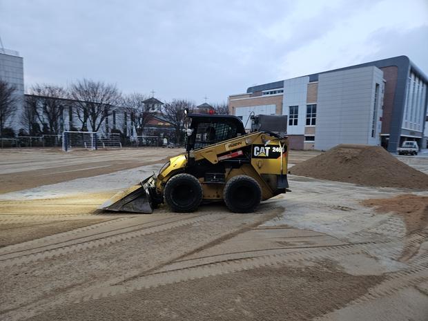 정읍 중학교 운동장 잡초 관리, 전문 시공으로 건강한 놀이터 만들기! 관련 이미지