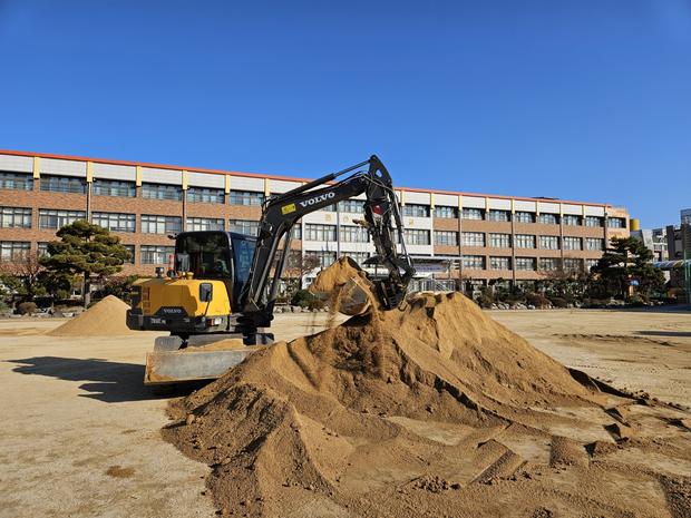 김제 중학교 운동장 마사토 관리: 깨끗하고 안전한 운동 공간 만들고 싶다면? 관련 이미지