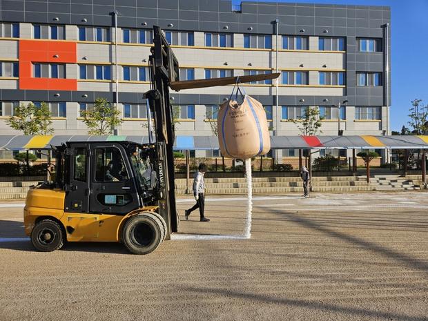 서울초등학교 운동장, 깨끗하고 안전한 공간으로! 케이스터디움  안내 관련 이미지
