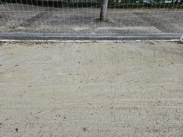 서울초등학교 운동장 라인 포인트 제거: 전문 시공으로 최적의 환경 조성! 관련 이미지