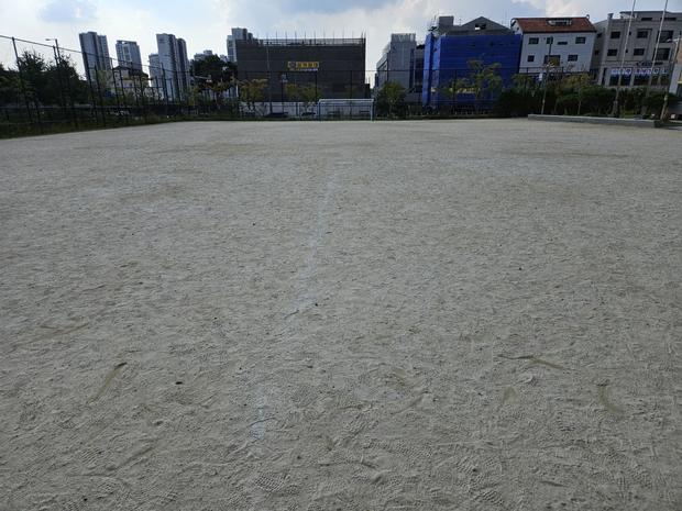 과천중학교 운동장 유지보수, 전문 케이스터디움으로 걱정 끝! 관련 이미지