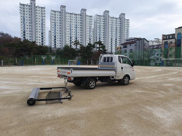 과천고등학교 운동장 그라인딩, 탁월한 전문 시공으로 최상의 레벨까지! 관련 이미지