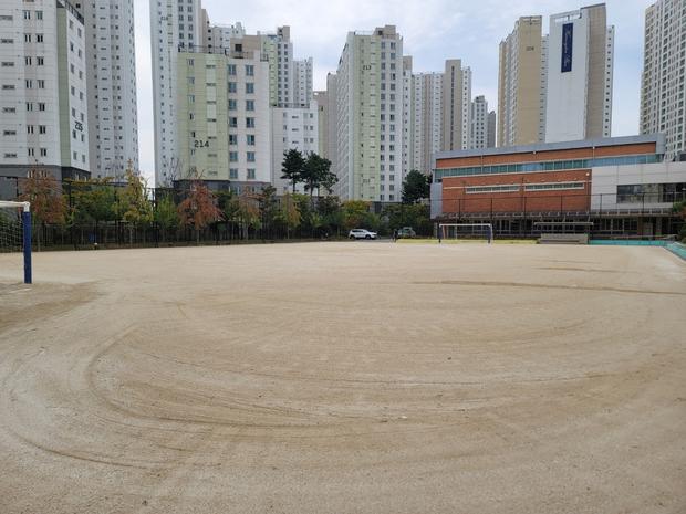 양구고등학교 운동장 재설, 케이스터디움으로 최상의 공간 만들어보세요! 관련 이미지