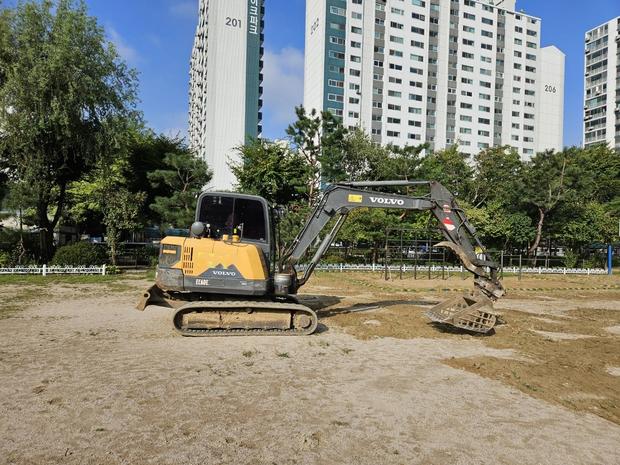 파주중학교 운동장 마사토 보충, 혁신적인 기술로 최적화된 안전과 신뢰! 관련 이미지