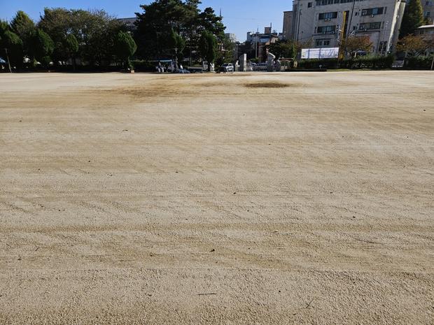 충남초등학교 운동장 유지보수 | 전문 케이스터디움,  최고 수준의 안전 & 기능성 관련 이미지
