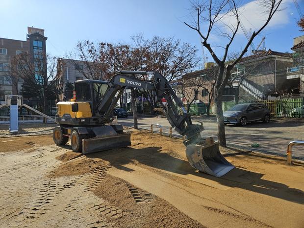 군위초등학교 운동장 마사토보충,  ✅ 30년 경험 케이스터디움으로  ? 안전하고 깨끗... 관련 이미지
