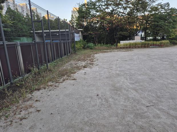 김포중학교 운동장 다짐작업, 전문 시공으로 깨끗하고 안전한 공간 만들어보세요! 관련 이미지